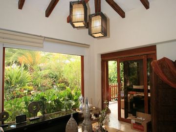 HERMOSA CASA EN VENTA EN PAKAKUNA – RODEADA DE NATURALEZA