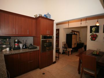 HERMOSA CASA EN VENTA EN PAKAKUNA – RODEADA DE NATURALEZA