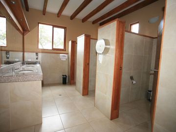 HERMOSA CASA EN VENTA EN PAKAKUNA – RODEADA DE NATURALEZA