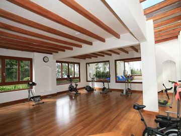HERMOSA CASA EN VENTA EN PAKAKUNA – RODEADA DE NATURALEZA