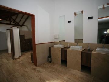 HERMOSA CASA EN VENTA EN PAKAKUNA – RODEADA DE NATURALEZA