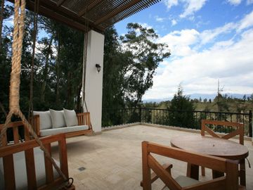 HERMOSA CASA EN VENTA EN PAKAKUNA – RODEADA DE NATURALEZA