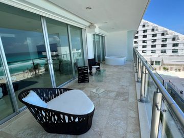 Departamento de lujo frente al mar, en venta, Emerald, Zona Hotelera, Cancún