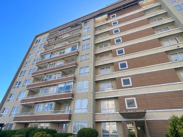 SE VENDE DEPARTAMENTO AMOBLADO