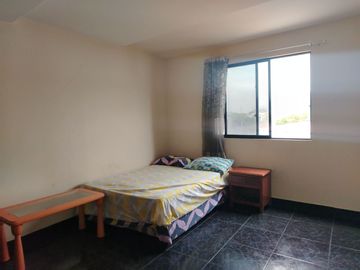 casa comercial frente al mar de venta en crucita A/R