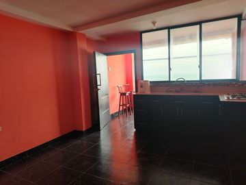 casa comercial frente al mar de venta en crucita A/R