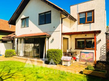 SE VENDE HERMOSA CASA EN ALTO QUILAMAPU