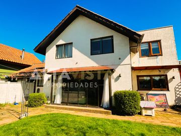 SE VENDE HERMOSA CASA EN ALTO QUILAMAPU