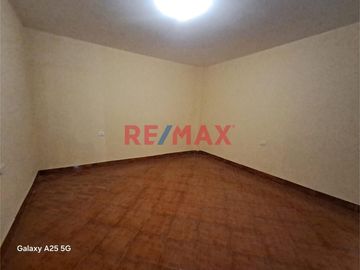 Alquiler De Acogedor Departamento 1Er Piso, Sjl