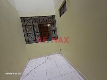 Alquiler De Acogedor Departamento 1Er Piso, Sjl