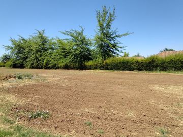 Se vende excelente y bonita parcela de agrado en Huilquilemu.
