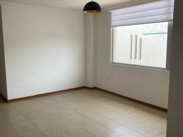 HERMOSA PROPIEDAD DE TRES DEPARTAMENTOS