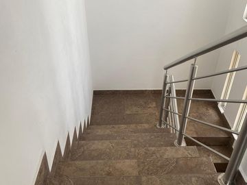 HERMOSA PROPIEDAD DE TRES DEPARTAMENTOS