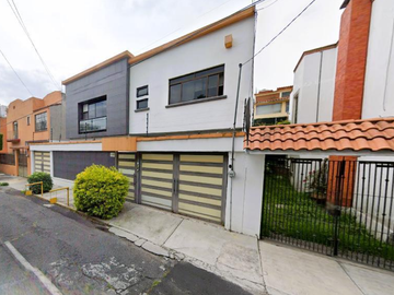 HERMOSA CASA EN COLONIA LINDAVISTA, ALCALDIA GUSTAVO A. MADERO