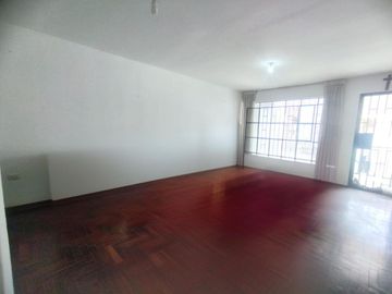 ID: 1116817 Dpto De 132.55M², A Media Cuadra De Parque, Gas Cálidda, 3 Dormitorios Con Closet, 2ºpiso, Ubicado En Comas