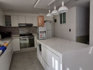 CASA EN CONDOMINIO EN VENTA  Fraccionamiento Fuentes de San José, Santa Cruz Otzacatipan C.P 50210, San Mateo Otzacatipan, cerca de Plaza Santin
