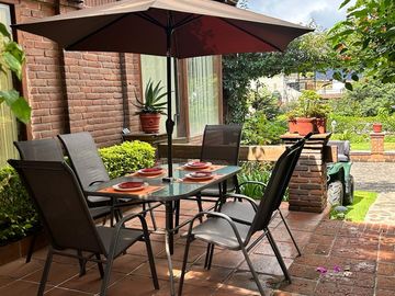 Venta casa en condominio horizontal amueblada y equipada en Valle de Bravo