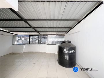 Se vende casa en el Barrio Celi Roman en la ciudad de Loja
