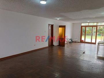 Venta De Casa Urb Los Cipreses Cercado De Lima