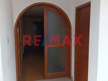 Venta De Casa Urb Los Cipreses Cercado De Lima