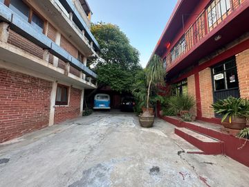 CASA EN VENTA EN POBLADO OCOLUSEN IDEAL PARA CONSULTORIOS, DEPARTAMENTOS, ESCUELAS