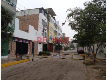Venta De Casa 4 Pisos En Smp