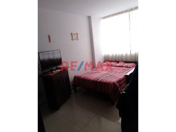 Venta De Casa 4 Pisos En Smp
