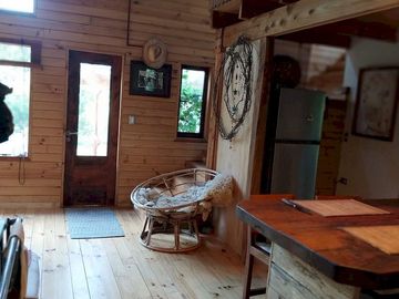 Acogedor casa auto sustentable de 2 dormitorios  en Pucón sector Metreñehue