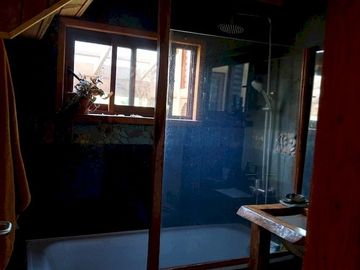 Acogedor casa auto sustentable de 2 dormitorios  en Pucón sector Metreñehue