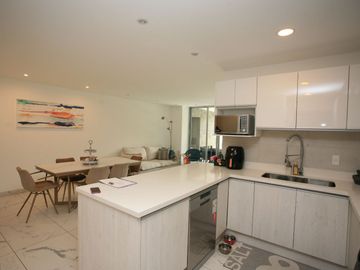 SE VENDE HERMOSO DEPARTAMENTO CON JARDÍN PRIVADO Y ÁREAS COMUNALES PREMIUM