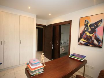 SE VENDE HERMOSO DEPARTAMENTO CON JARDÍN PRIVADO Y ÁREAS COMUNALES PREMIUM