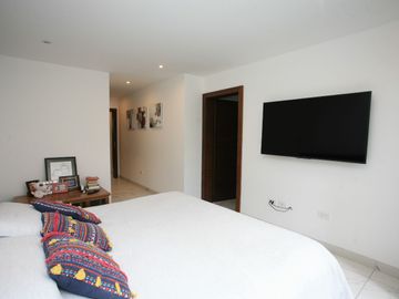 SE VENDE HERMOSO DEPARTAMENTO CON JARDÍN PRIVADO Y ÁREAS COMUNALES PREMIUM