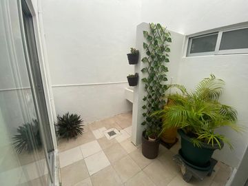 Casa lado sombra 2 niveles, 3 recamaras, 3 baños, terraza. Lomas del Mar, Boca del Rio Ver.