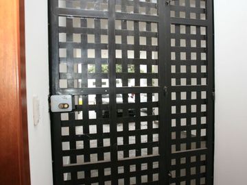 SE VENDE HERMOSA CASA EN LA VIÑA: DISEÑO EXCLUSIVO Y ACABADOS DE ALTA GAMA