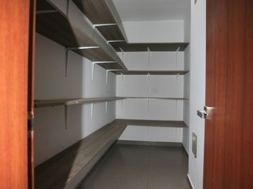 SE VENDE HERMOSA CASA EN LA VIÑA: DISEÑO EXCLUSIVO Y ACABADOS DE ALTA GAMA