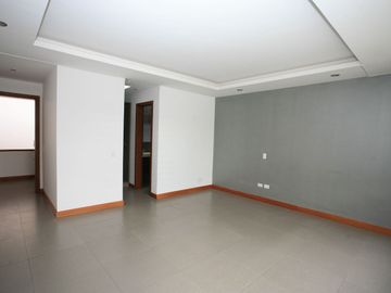 SE VENDE HERMOSA CASA EN LA VIÑA: DISEÑO EXCLUSIVO Y ACABADOS DE ALTA GAMA