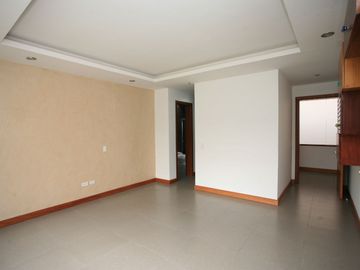 SE VENDE HERMOSA CASA EN LA VIÑA: DISEÑO EXCLUSIVO Y ACABADOS DE ALTA GAMA
