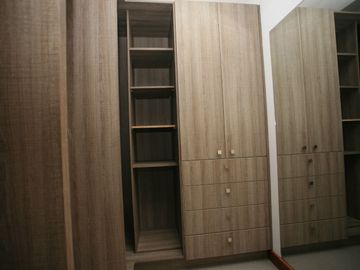 SE VENDE HERMOSA CASA EN LA VIÑA: DISEÑO EXCLUSIVO Y ACABADOS DE ALTA GAMA