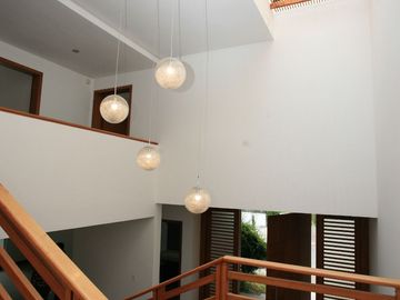 SE VENDE HERMOSA CASA EN LA VIÑA: DISEÑO EXCLUSIVO Y ACABADOS DE ALTA GAMA