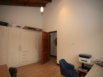 RESIDENCIA DE LUJO EN PAKAKUNA: UN PARAÍSO EXCLUSIVO ENTRE NATURALEZA Y COMODIDAD