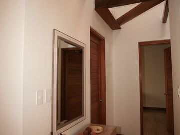 RESIDENCIA DE LUJO EN PAKAKUNA: UN PARAÍSO EXCLUSIVO ENTRE NATURALEZA Y COMODIDAD