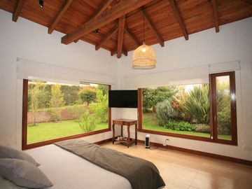 RESIDENCIA DE LUJO EN PAKAKUNA: UN PARAÍSO EXCLUSIVO ENTRE NATURALEZA Y COMODIDAD