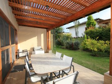RESIDENCIA DE LUJO EN PAKAKUNA: UN PARAÍSO EXCLUSIVO ENTRE NATURALEZA Y COMODIDAD