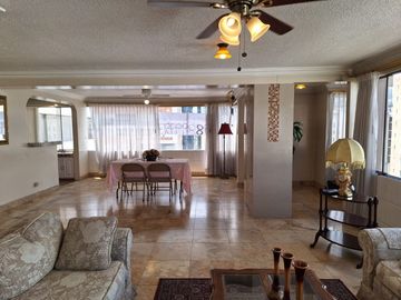 EXCELENTE DEPARTAMENTO EN EL CORAZÓN DE QUITO:  ESPACIO Y UBICACIÓN IDEAL
