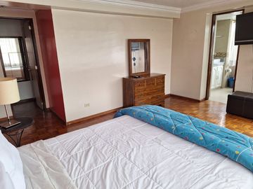 EXCELENTE DEPARTAMENTO EN EL CORAZÓN DE QUITO:  ESPACIO Y UBICACIÓN IDEAL