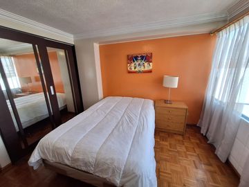 EXCELENTE DEPARTAMENTO EN EL CORAZÓN DE QUITO:  ESPACIO Y UBICACIÓN IDEAL