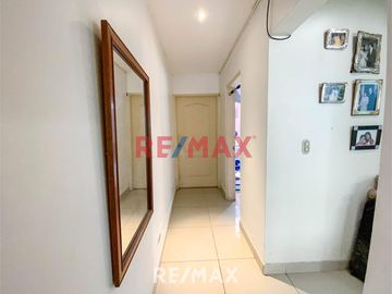 venta de departamento en la molina 1er piso + estacionamiento
