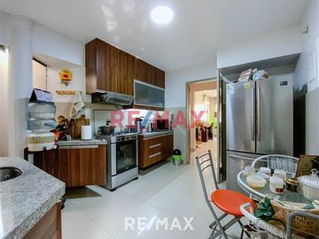 venta de departamento en la molina 1er piso + estacionamiento