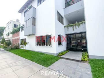 venta de departamento en la molina 1er piso + estacionamiento