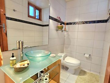 LAS CAÑADAS CASA EN VENTA CON PROYECTO ÚNICO Y HERMOSO JARDÍN